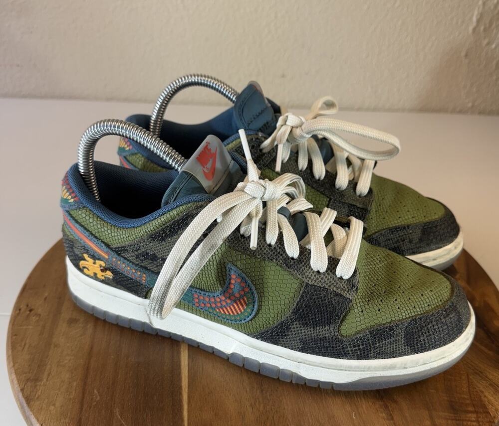 Nike Dunk Low PRM Siempre Familia Size 6.5